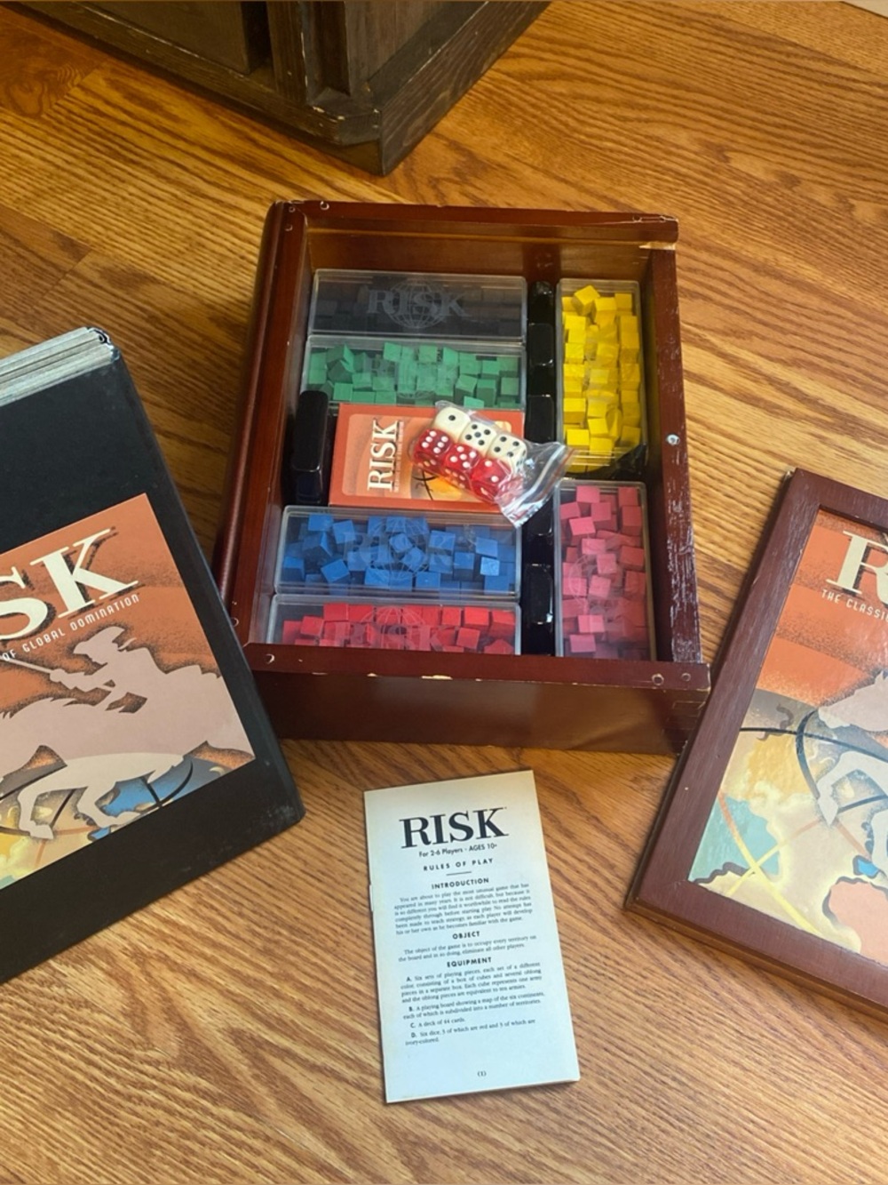 [Unplayed] Risk Vintage Bookshelf Edition in Wooden Box - Parker Brothers Game